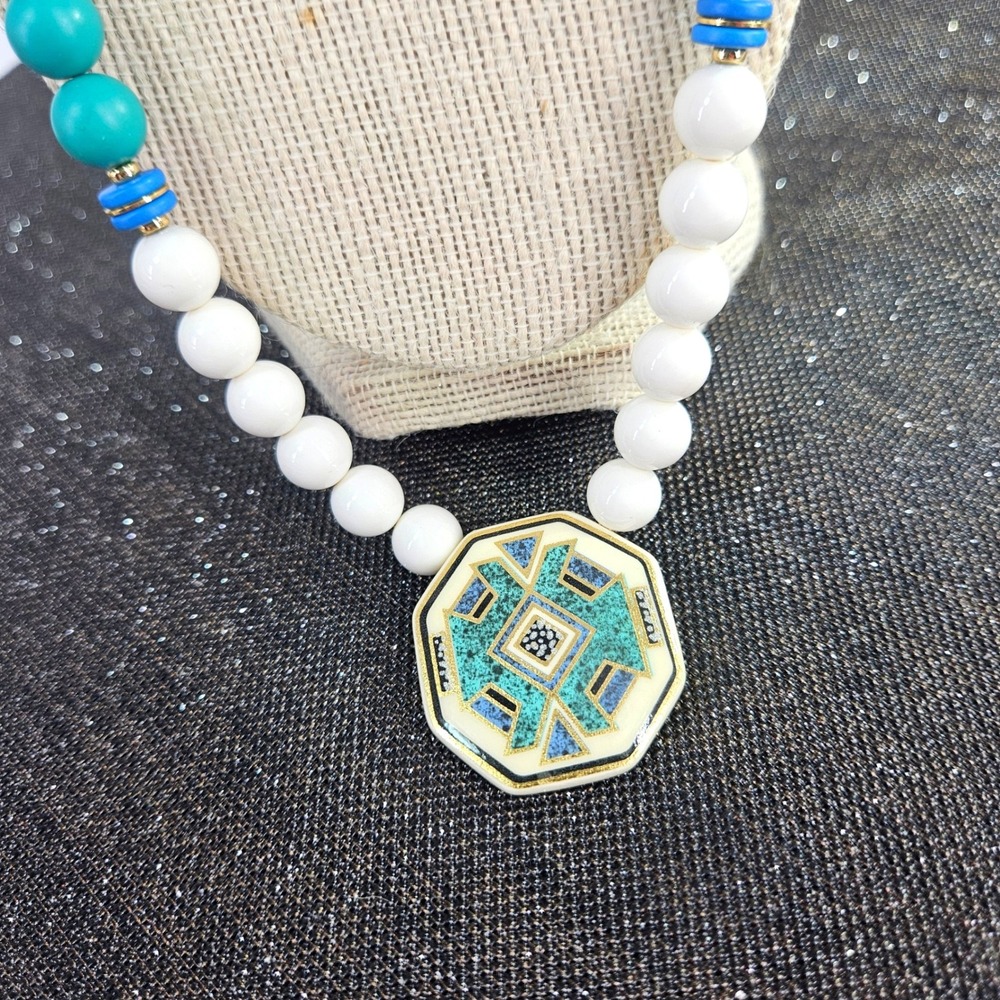 Vintage Southwestern Geometric Enamel Pendant Beaded Necklace White Teal Blue - Picture 6 of 8